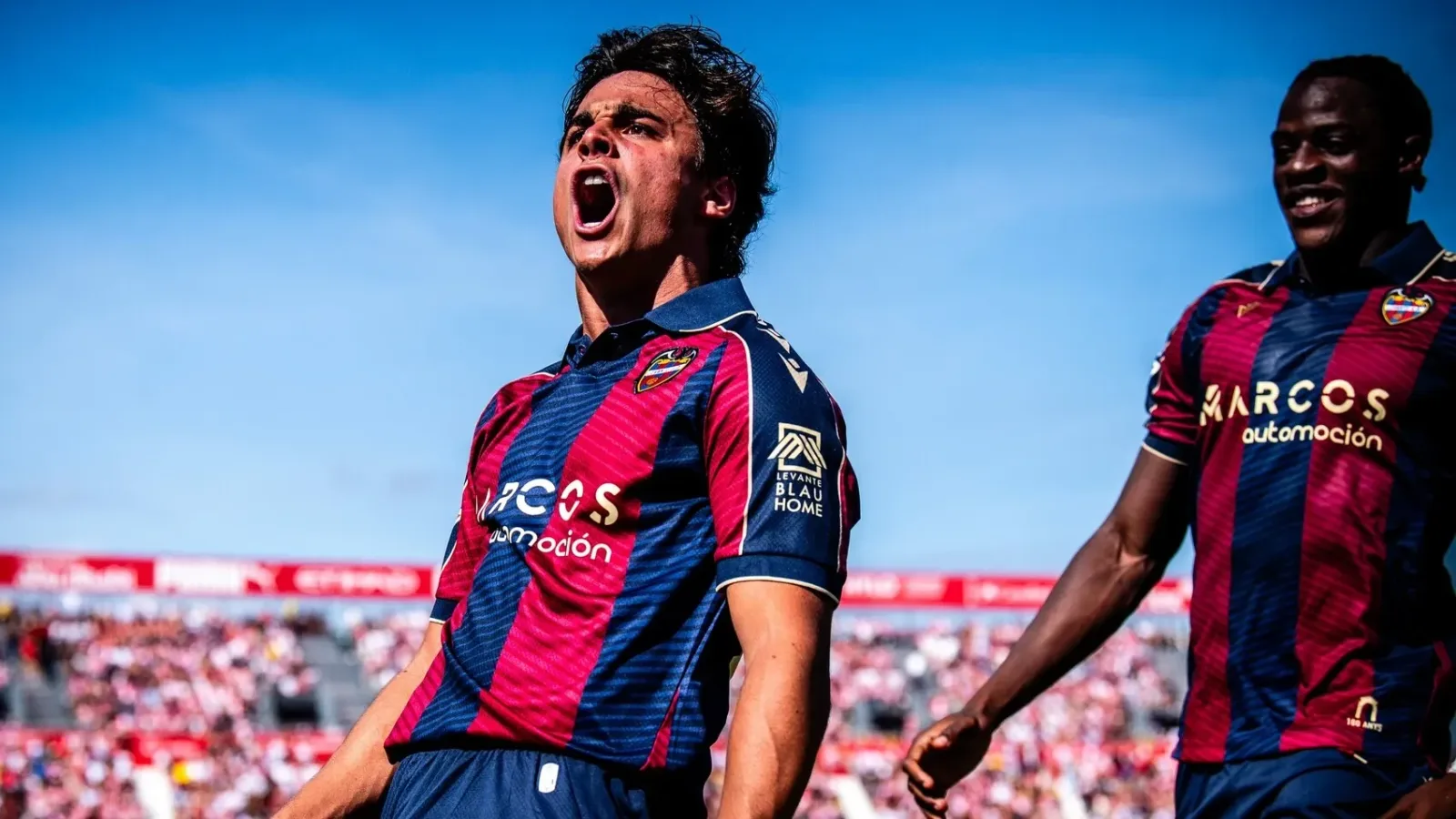 A Sevilla is profitálhat Carlos Álvarez nyári átigazolásából