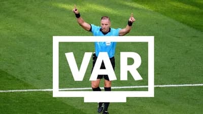 Miért tűnik jobbnak a VAR a világbajnokságon, mint a Premier League-ben?