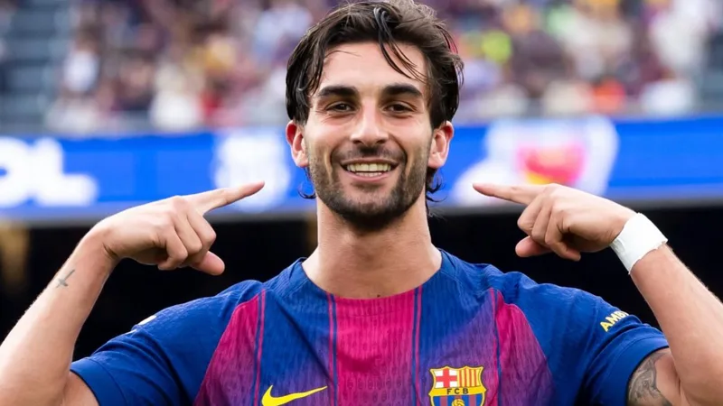 A PSG FERRAN TORREST FIGYELI – DE A BARÇA EGYELŐRE HALLANI SEM AKAR AZ ELADÁSÁRÓL