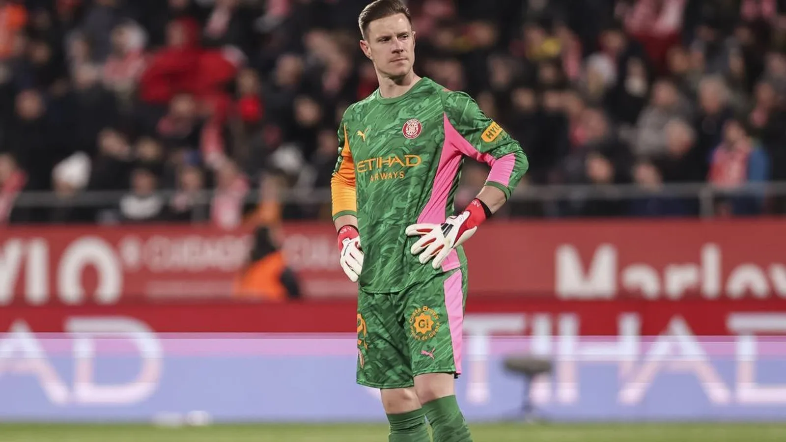 TER STEGEN EGY NYARALÓS FOTÓVAL INDÍTOTTA BE A PLETYKÁKAT