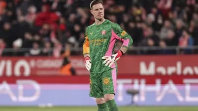 TER STEGEN EGY NYARALÓS FOTÓVAL INDÍTOTTA BE A PLETYKÁKAT